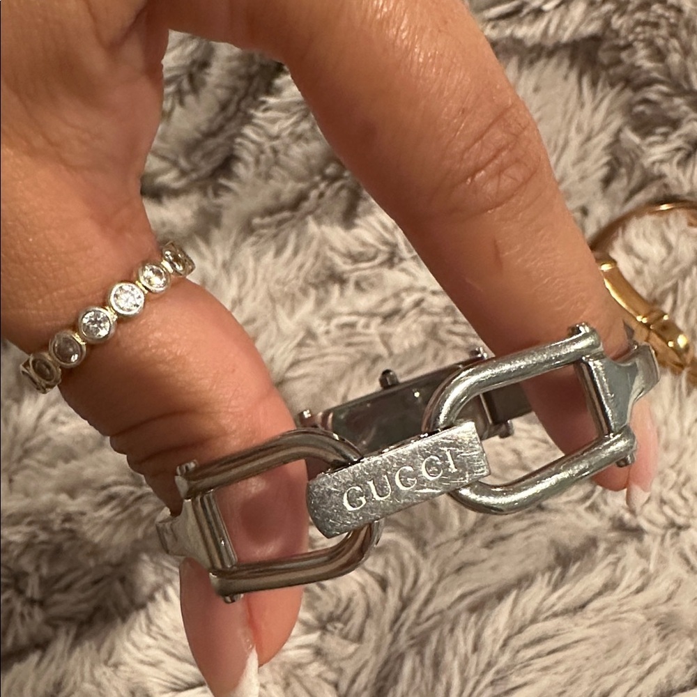 🎀Gucci watch pink🩷gucci watch silver gucci watch slim vintage bracelet watch - Picture 5 of 17